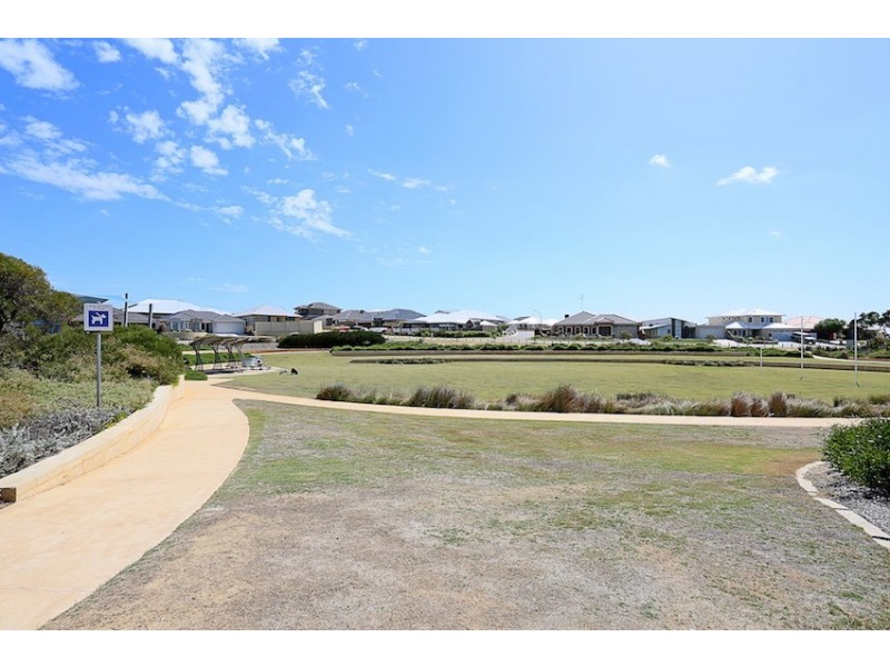 9 Solandri Turn, Halls Head WA 6210