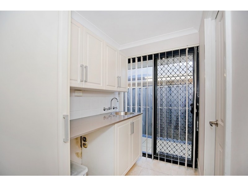 215 Peelwood Parade, Halls Head WA 6210