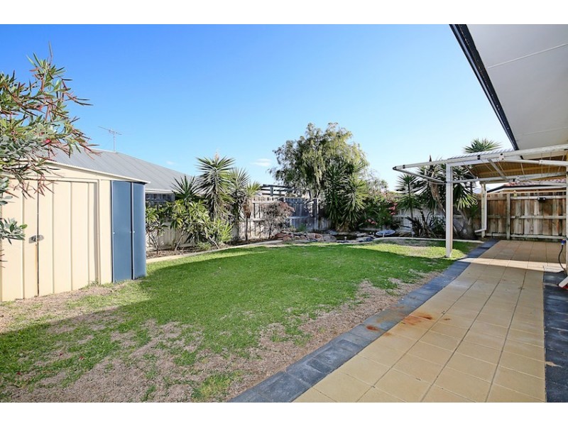 215 Peelwood Parade, Halls Head WA 6210