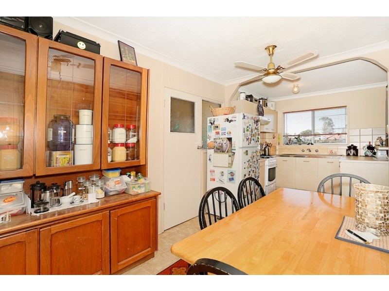 16 Wannyne Street, Mandurah WA 6210