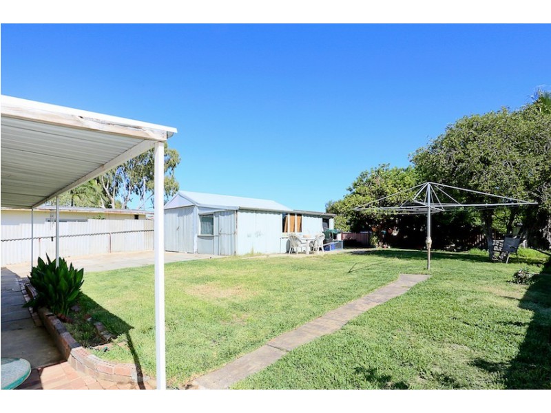 16 Wannyne Street, Mandurah WA 6210