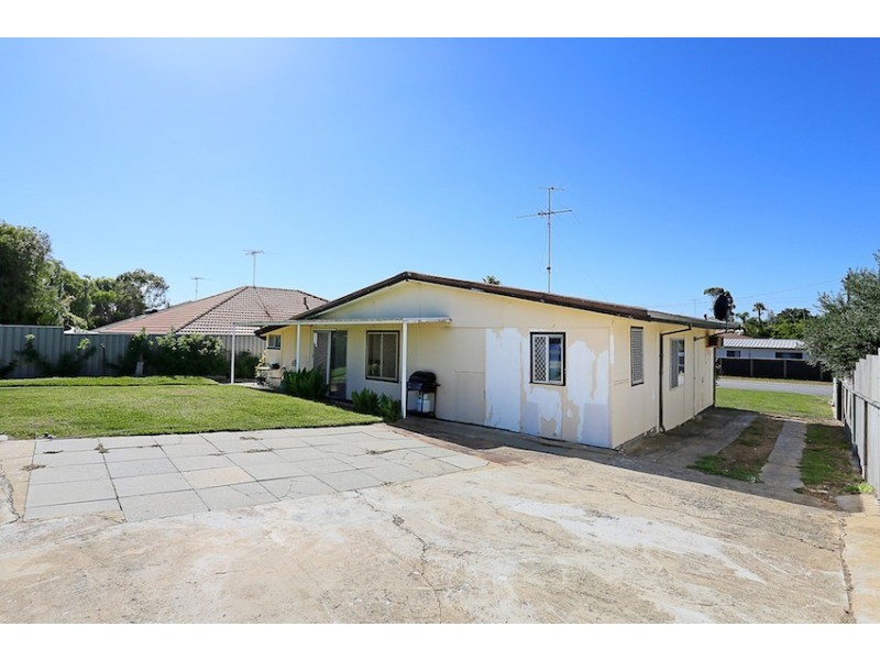 16 Wannyne Street, Mandurah WA 6210