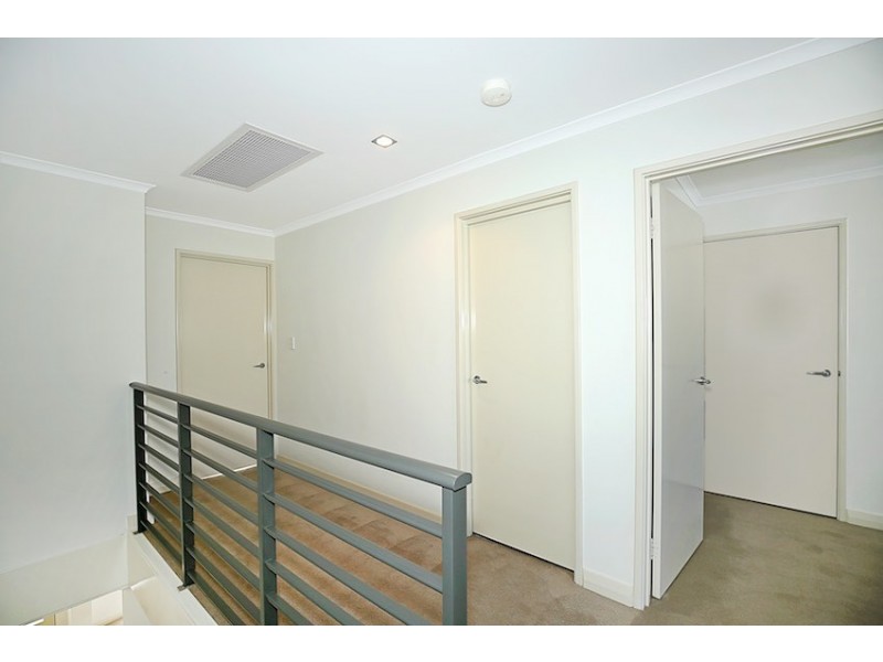 30/5 Bower Drive, Erskine WA 6210