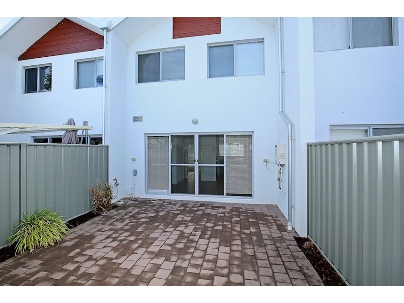 30/5 Bower Drive, Erskine WA 6210