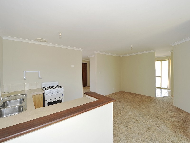 Unit 2, 20 Abbotswood Parkway, Erskine WA 6210