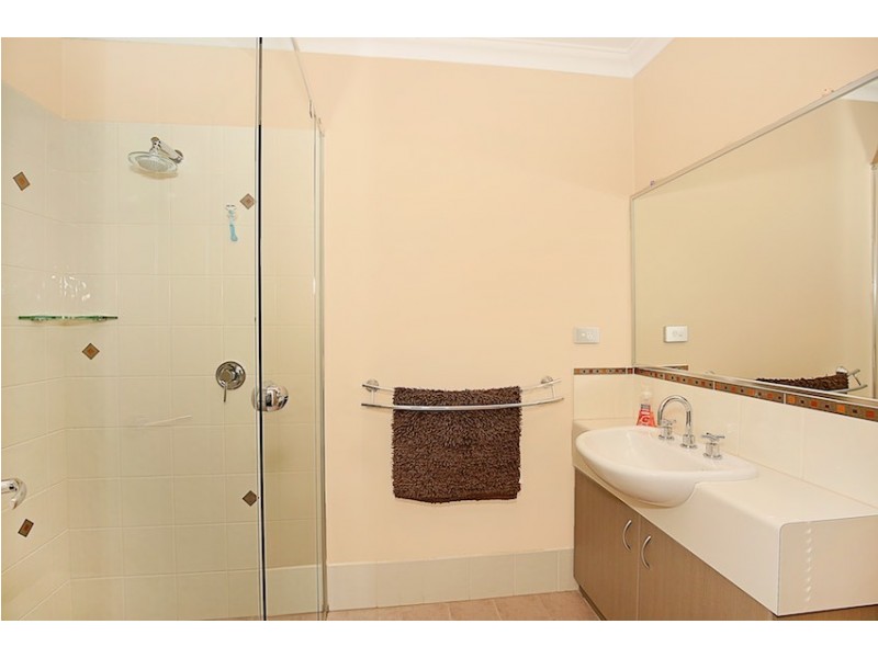 39 Erins Isle, Dudley Park WA 6210