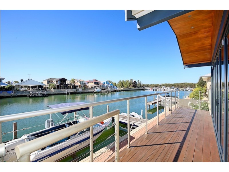 39 Erins Isle, Dudley Park WA 6210