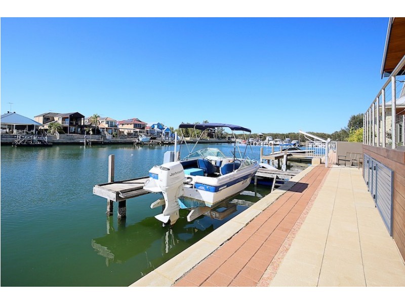 39 Erins Isle, Dudley Park WA 6210