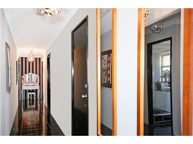 49 Warburton Trail, Lakelands WA 6180