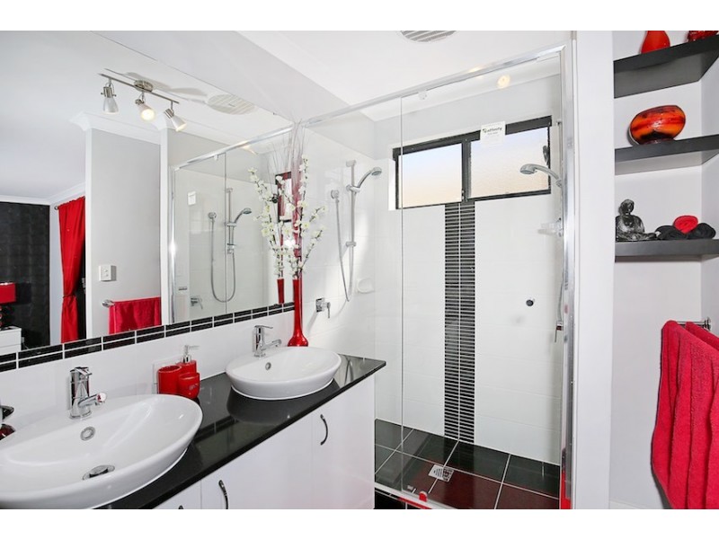 49 Warburton Trail, Lakelands WA 6180