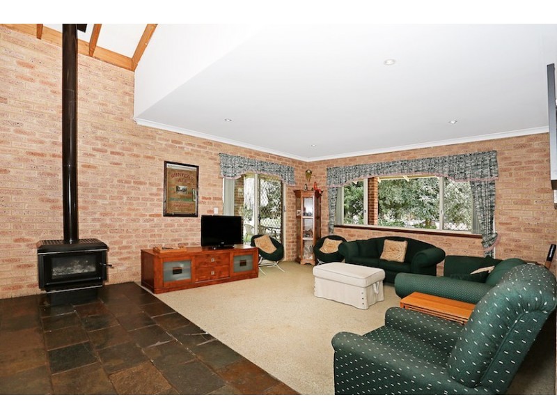 79 Tuart Grove Avenue, Lake Clifton WA 6215