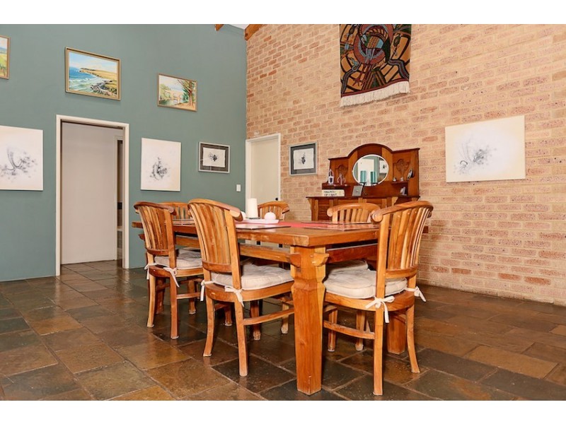 79 Tuart Grove Avenue, Lake Clifton WA 6215