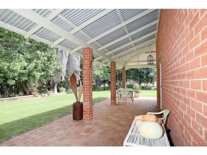 79 Tuart Grove Avenue, Lake Clifton WA 6215