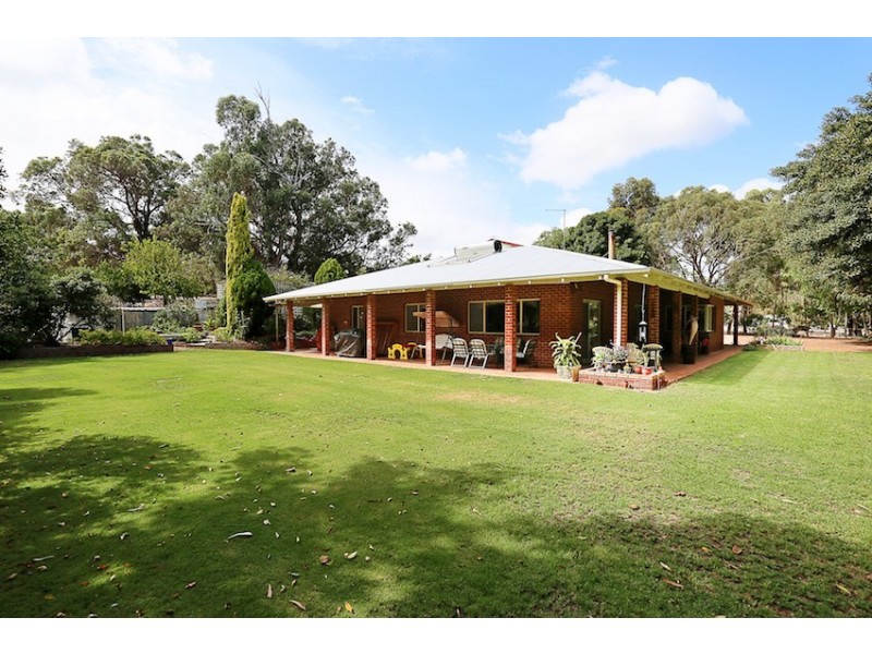 79 Tuart Grove Avenue, Lake Clifton WA 6215