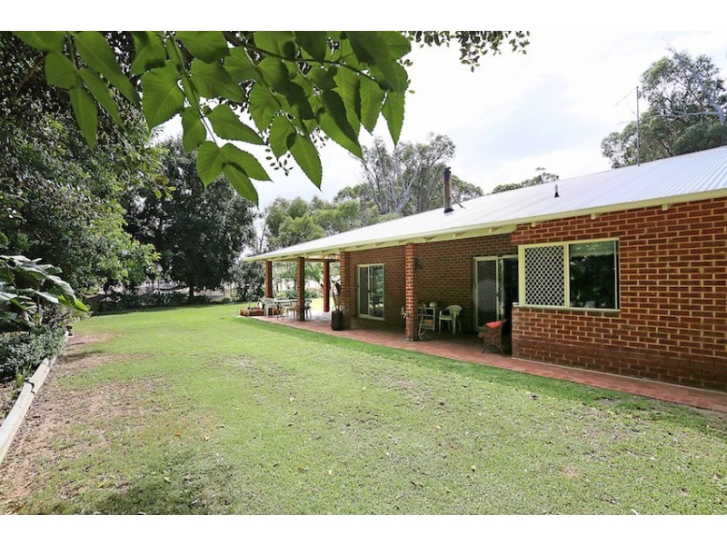 79 Tuart Grove Avenue, Lake Clifton WA 6215