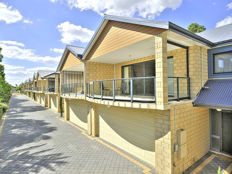 10/15 Peel Street, Mandurah WA 6210