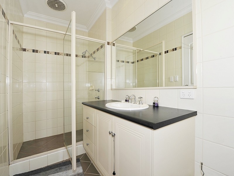 10/15 Peel Street, Mandurah WA 6210