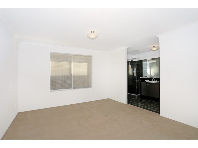 25 Longmeadow Vista, Meadow Springs WA 6210