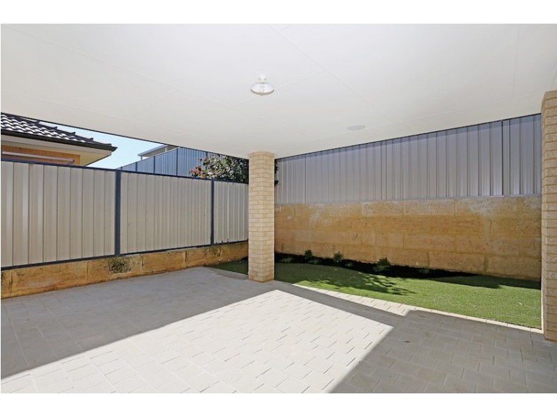 25 Longmeadow Vista, Meadow Springs WA 6210