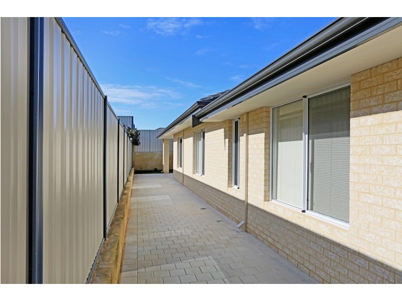 25 Longmeadow Vista, Meadow Springs WA 6210