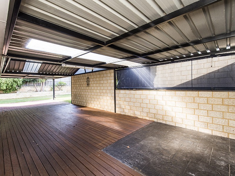 5 Lilly Pilly Lookout, Halls Head WA 6210