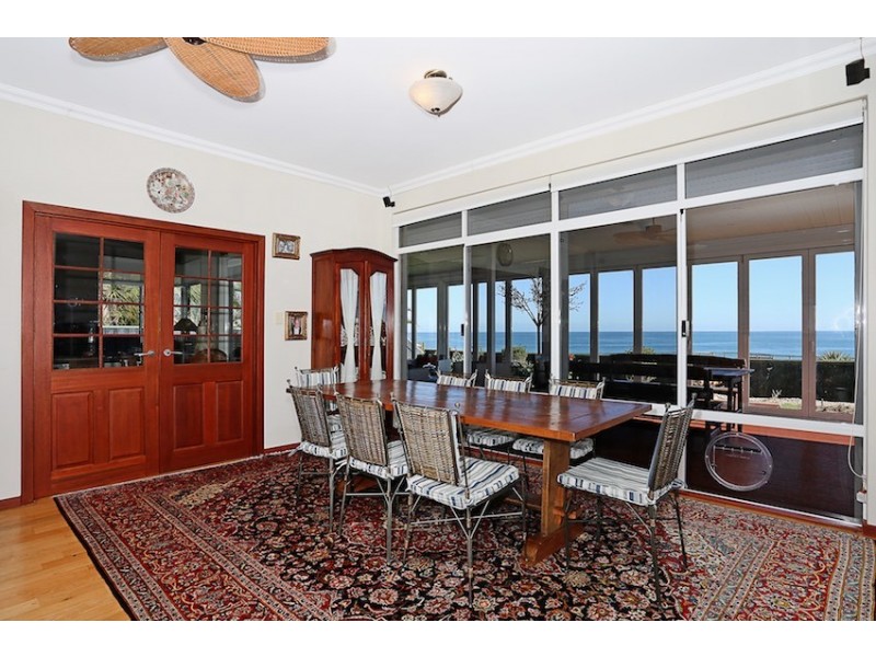 12 Hideaway Cove, Halls Head WA 6210