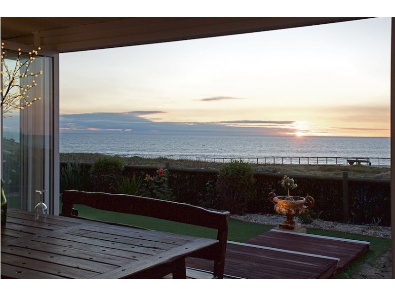 12 Hideaway Cove, Halls Head WA 6210