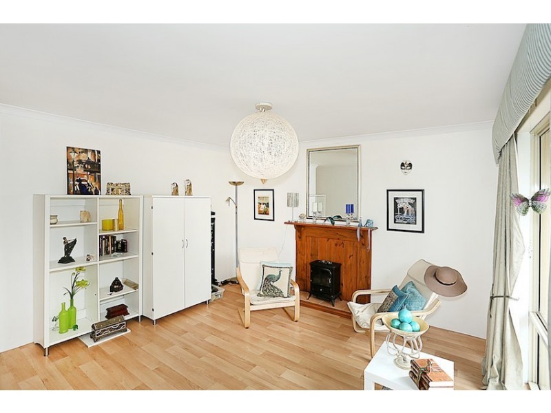 10A Coppercups Place, Halls Head WA 6210