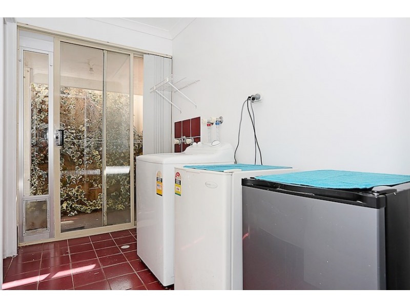 10A Coppercups Place, Halls Head WA 6210