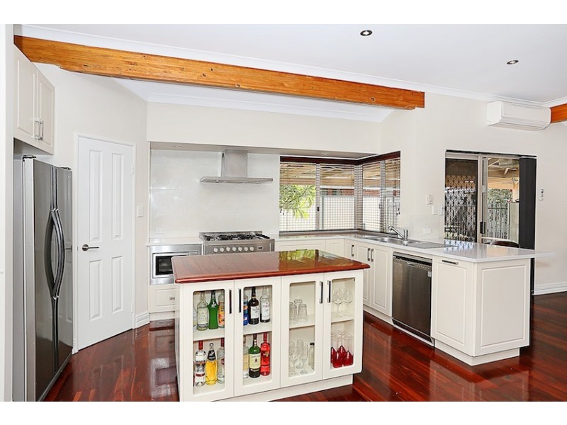 2 Turnberry Close, Meadow Springs WA 6210