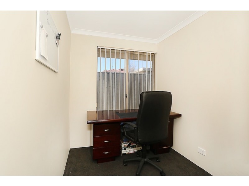 2 Turnberry Close, Meadow Springs WA 6210