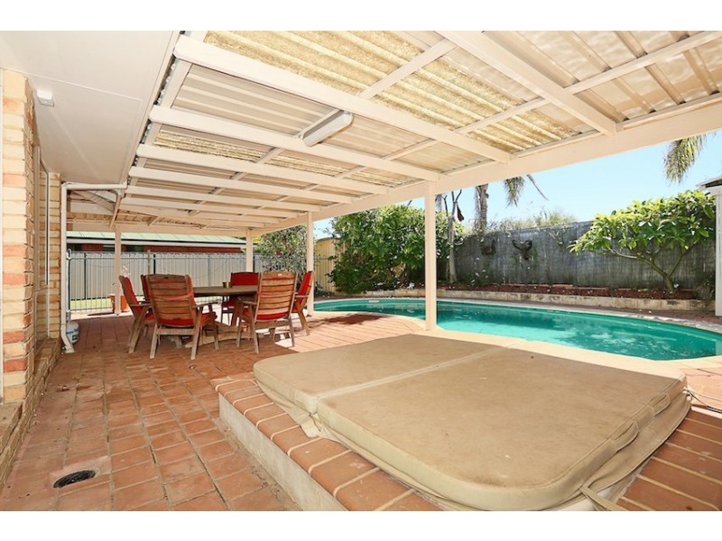 2 Turnberry Close, Meadow Springs WA 6210