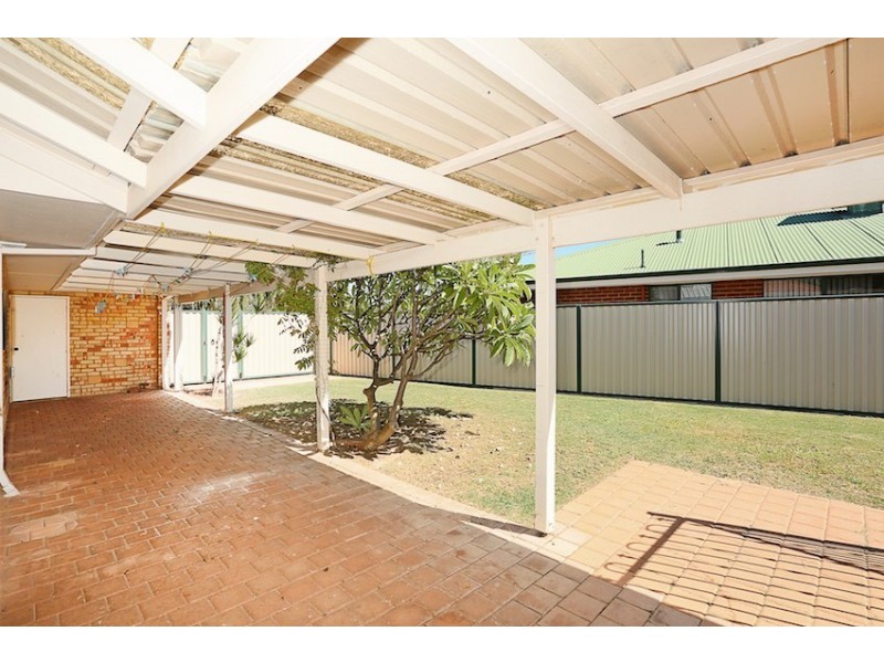 2 Turnberry Close, Meadow Springs WA 6210