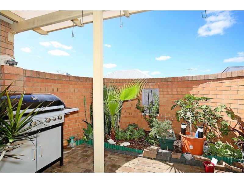 7/11 Creery Street, Dudley Park WA 6210