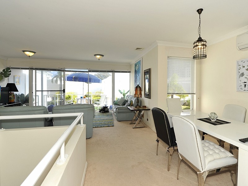 6/3 Leslie Street, Dudley Park WA 6210