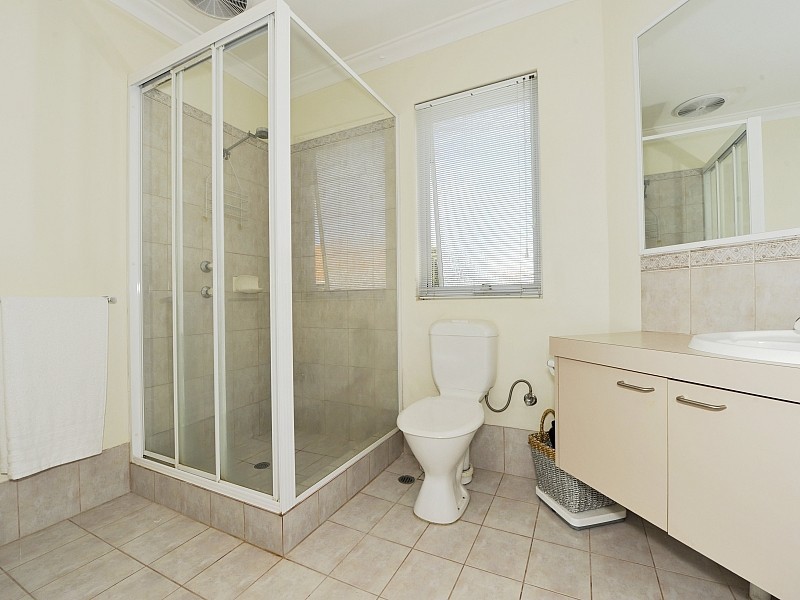 6/3 Leslie Street, Dudley Park WA 6210