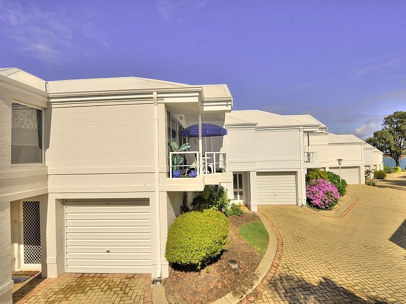 6/3 Leslie Street, Dudley Park WA 6210