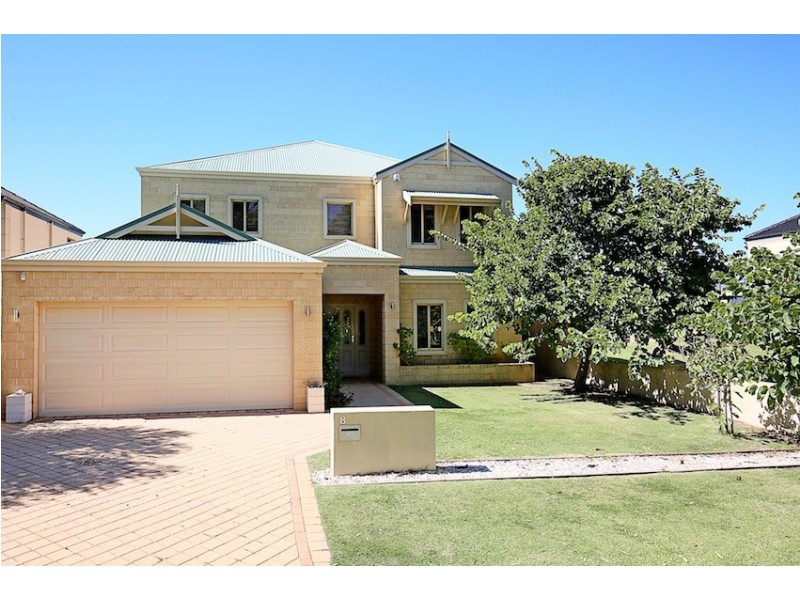 8 Leeuwin Place, Halls Head WA 6210