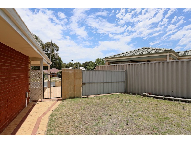 4 Waterville Retreat, Meadow Springs WA 6210