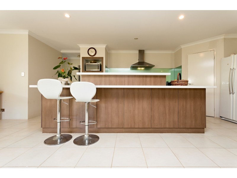 9 Kannemer Link, Meadow Springs WA 6210