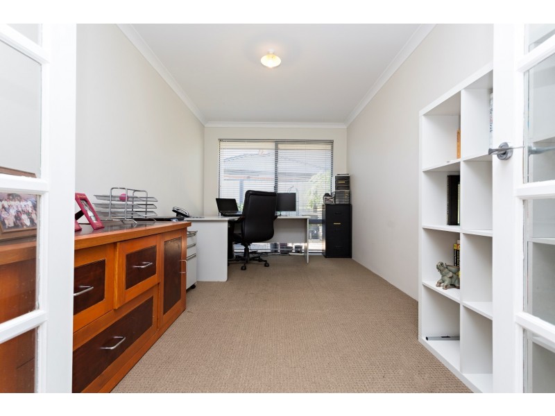 9 Kannemer Link, Meadow Springs WA 6210