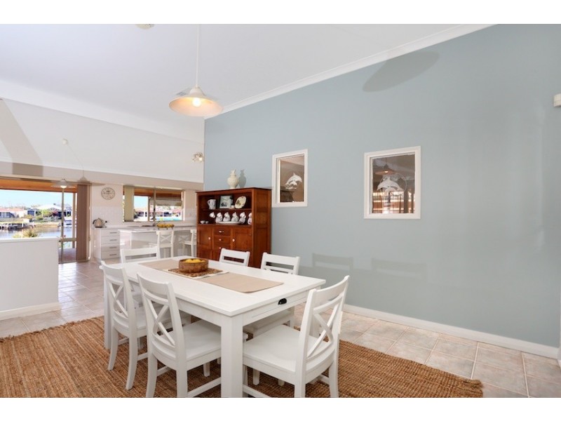 42 Heron Place, South Yunderup WA 6208