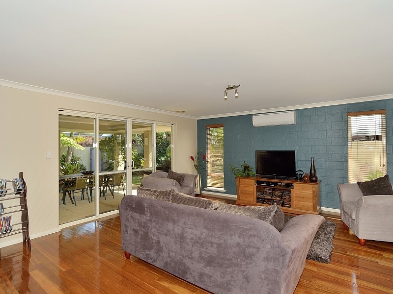 1 Onslow Court, Erskine WA 6210