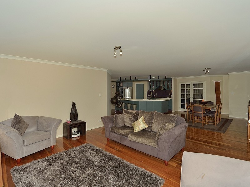 1 Onslow Court, Erskine WA 6210