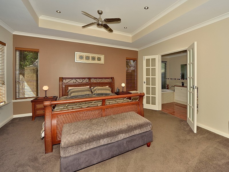 1 Onslow Court, Erskine WA 6210