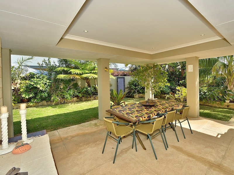 1 Onslow Court, Erskine WA 6210