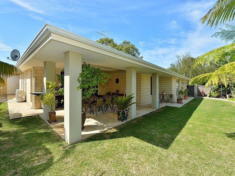 1 Onslow Court, Erskine WA 6210