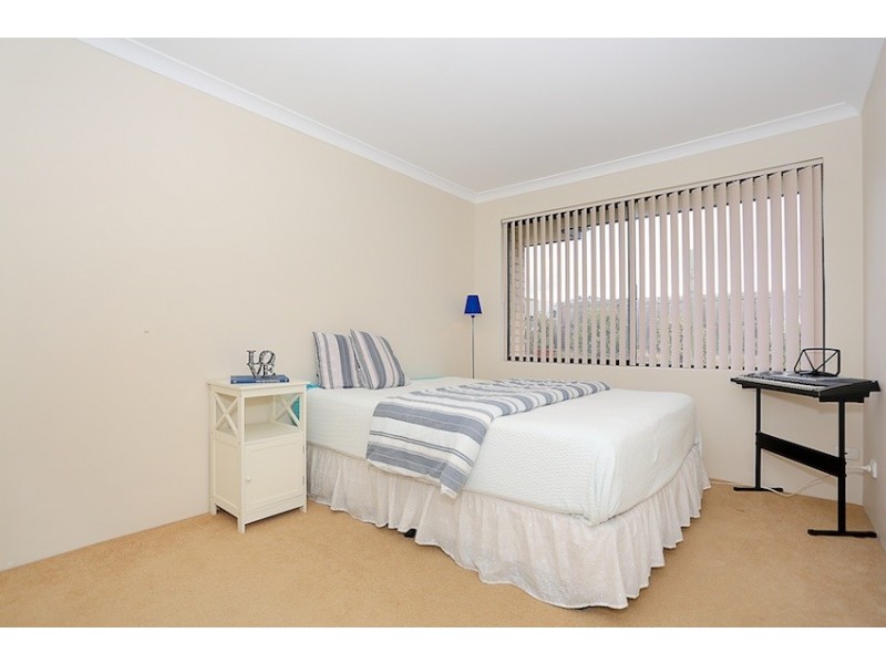 219 Peelwood Parade, Halls Head WA 6210