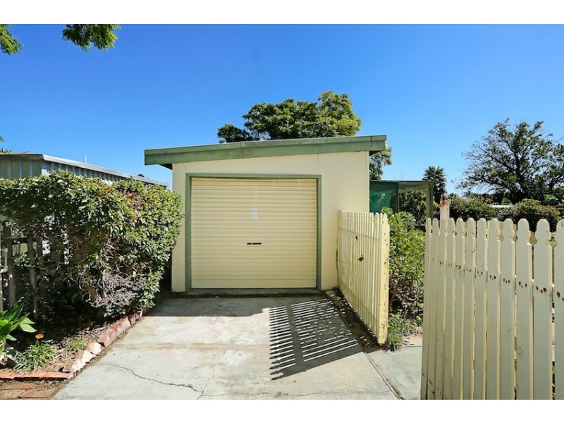 7 Blakeley Street, Mandurah WA 6210