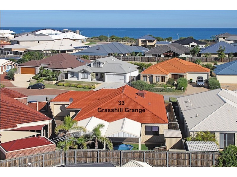 33 Grasshill Grange, Halls Head WA 6210